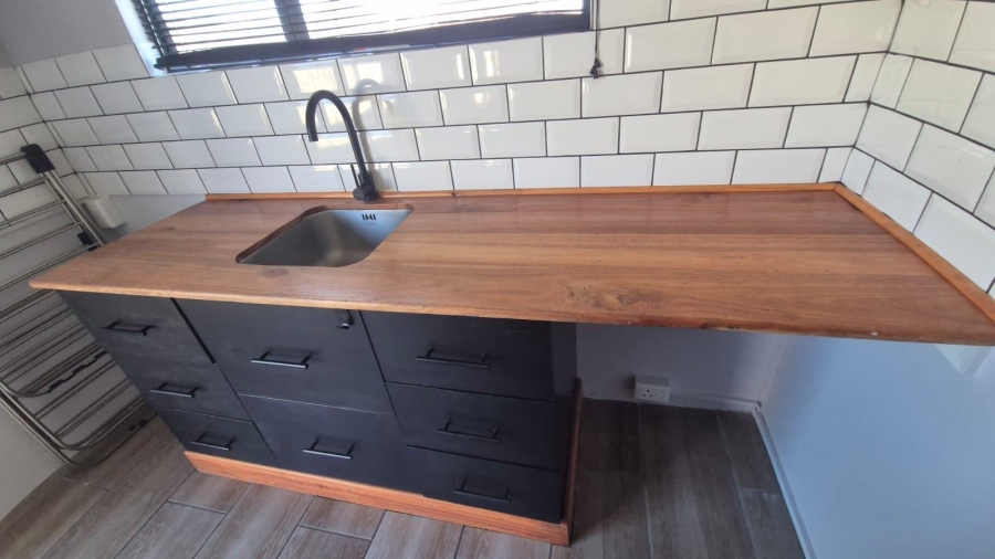 To Let 1 Bedroom Property for Rent in Heiderand Western Cape